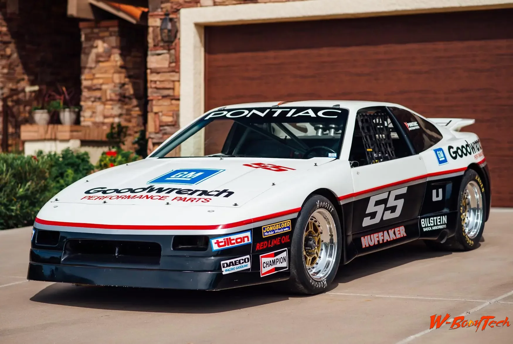 1985 Pontiac Fiero Huffaker IMSA Race Car (1).webp