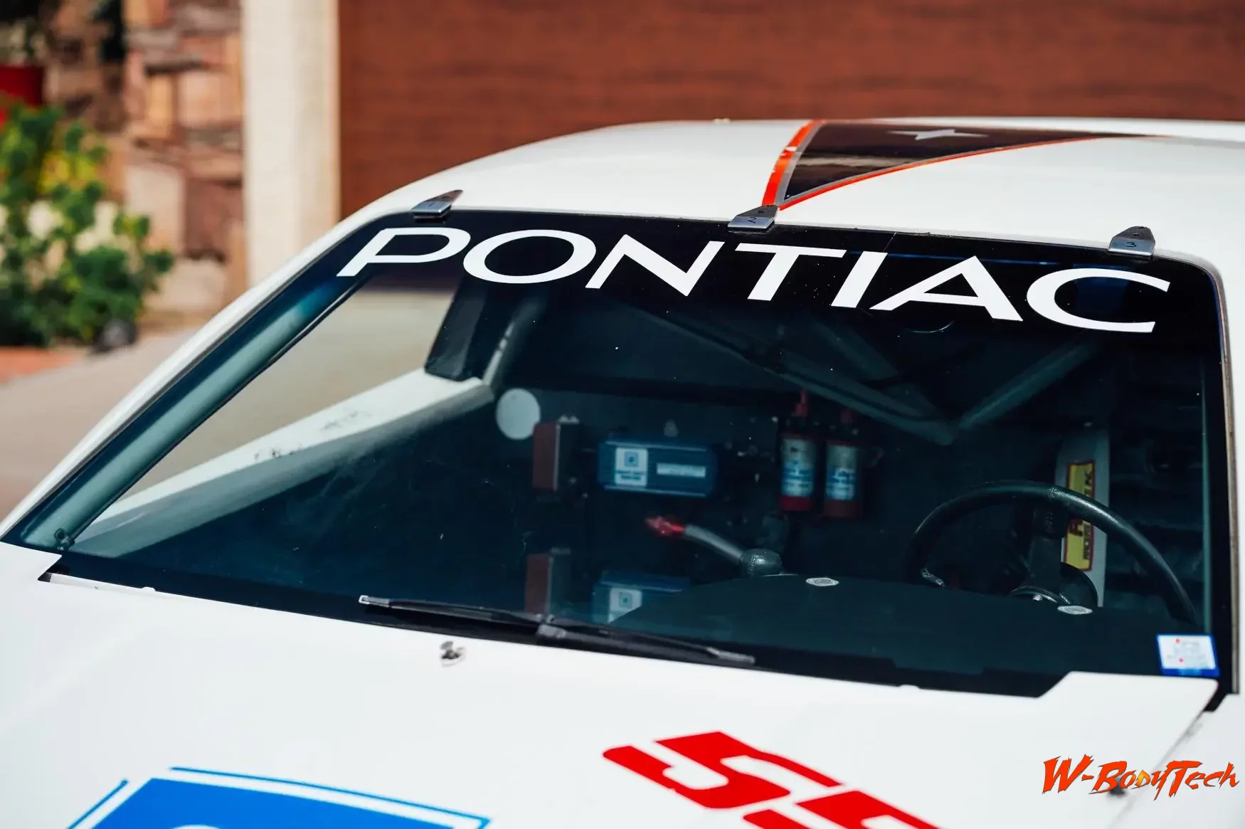 Media '1985 Pontiac Fiero Huffaker IMSA Race Car (20).webp' in album '1985 Pontiac Fiero Huffaker IMSA Race Car'