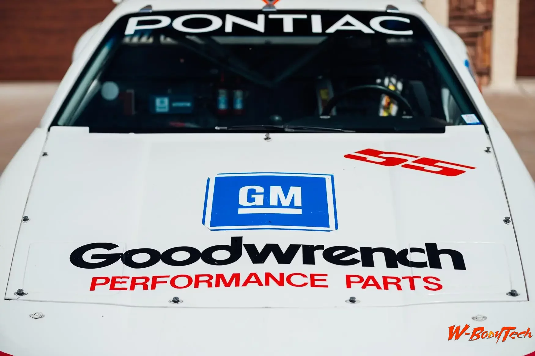 Media '1985 Pontiac Fiero Huffaker IMSA Race Car (21).webp' in album '1985 Pontiac Fiero Huffaker IMSA Race Car'