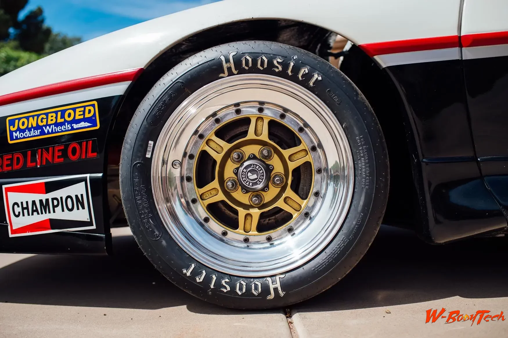 Media '1985 Pontiac Fiero Huffaker IMSA Race Car (26).webp' in album '1985 Pontiac Fiero Huffaker IMSA Race Car'