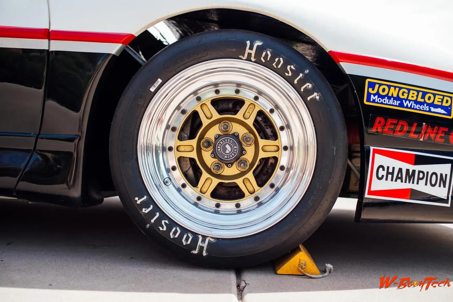 Media '1985 Pontiac Fiero Huffaker IMSA Race Car (28).webp' in album '1985 Pontiac Fiero Huffaker IMSA Race Car'