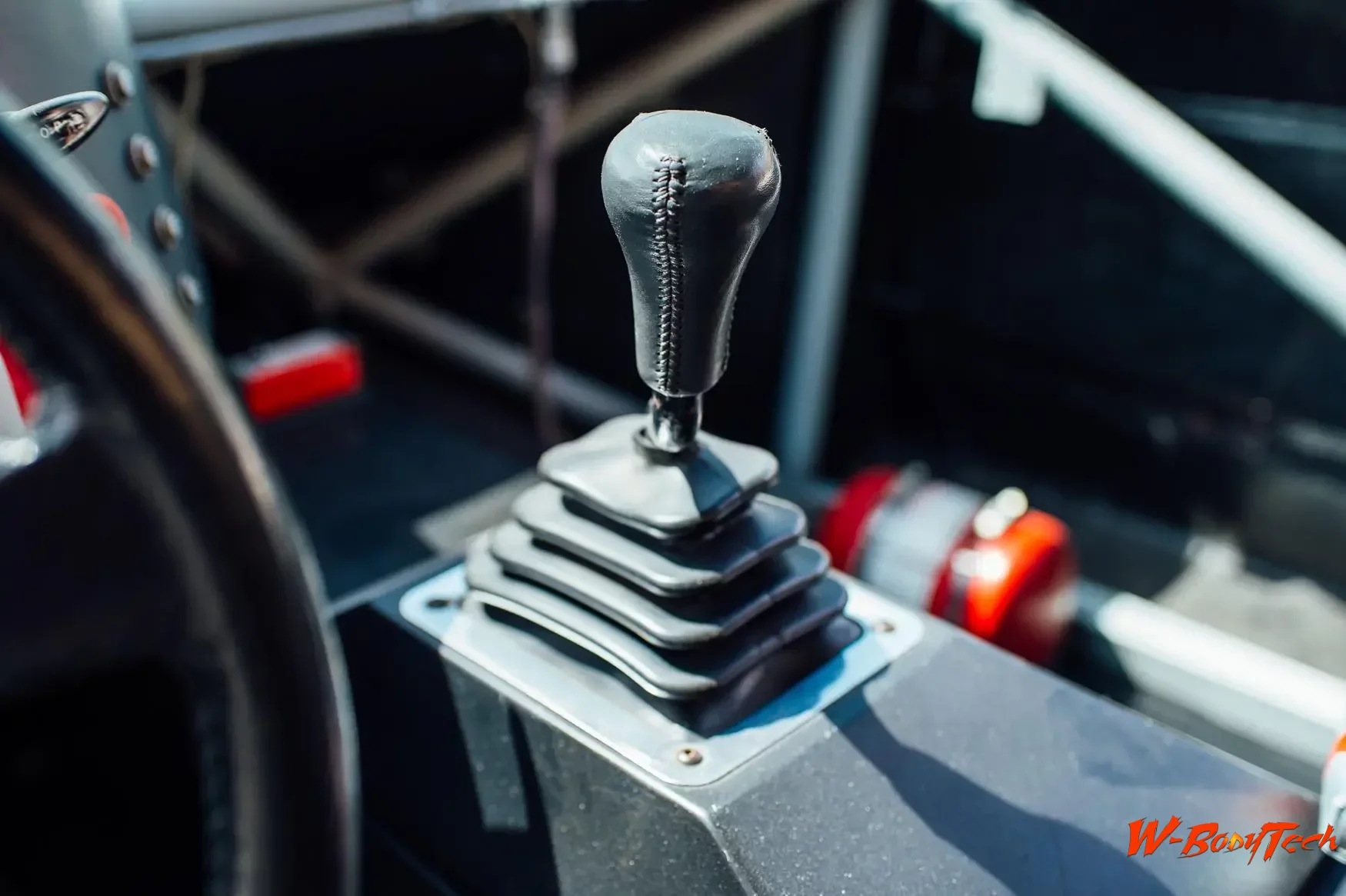 Media '1985 Pontiac Fiero Huffaker IMSA Race Car (58).webp' in album '1985 Pontiac Fiero Huffaker IMSA Race Car'