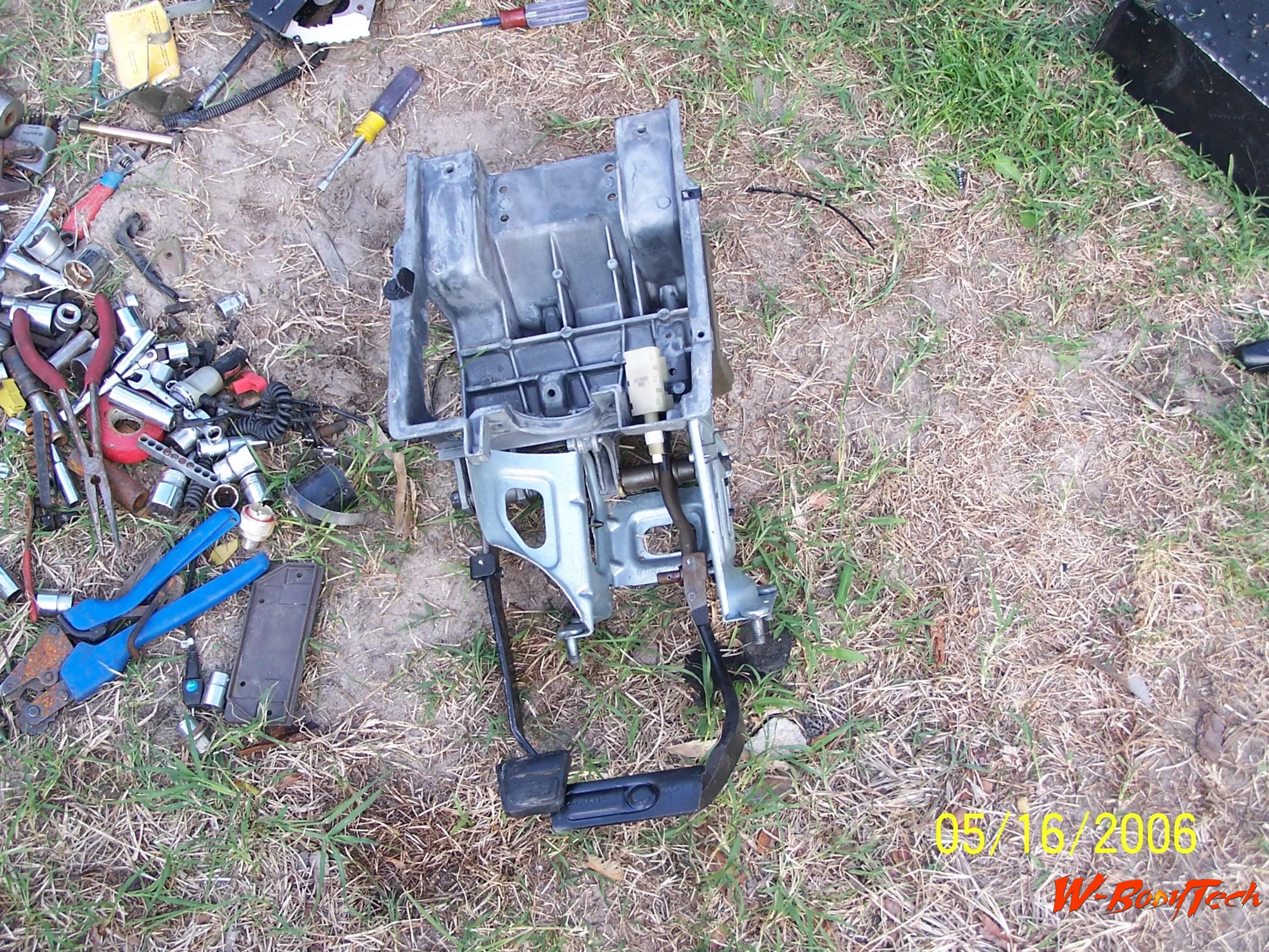 Media 'Monte Carlo Transmission Swap 026.webp' in album '1998 Chevy Monte Carlo 5-Speed swap'
