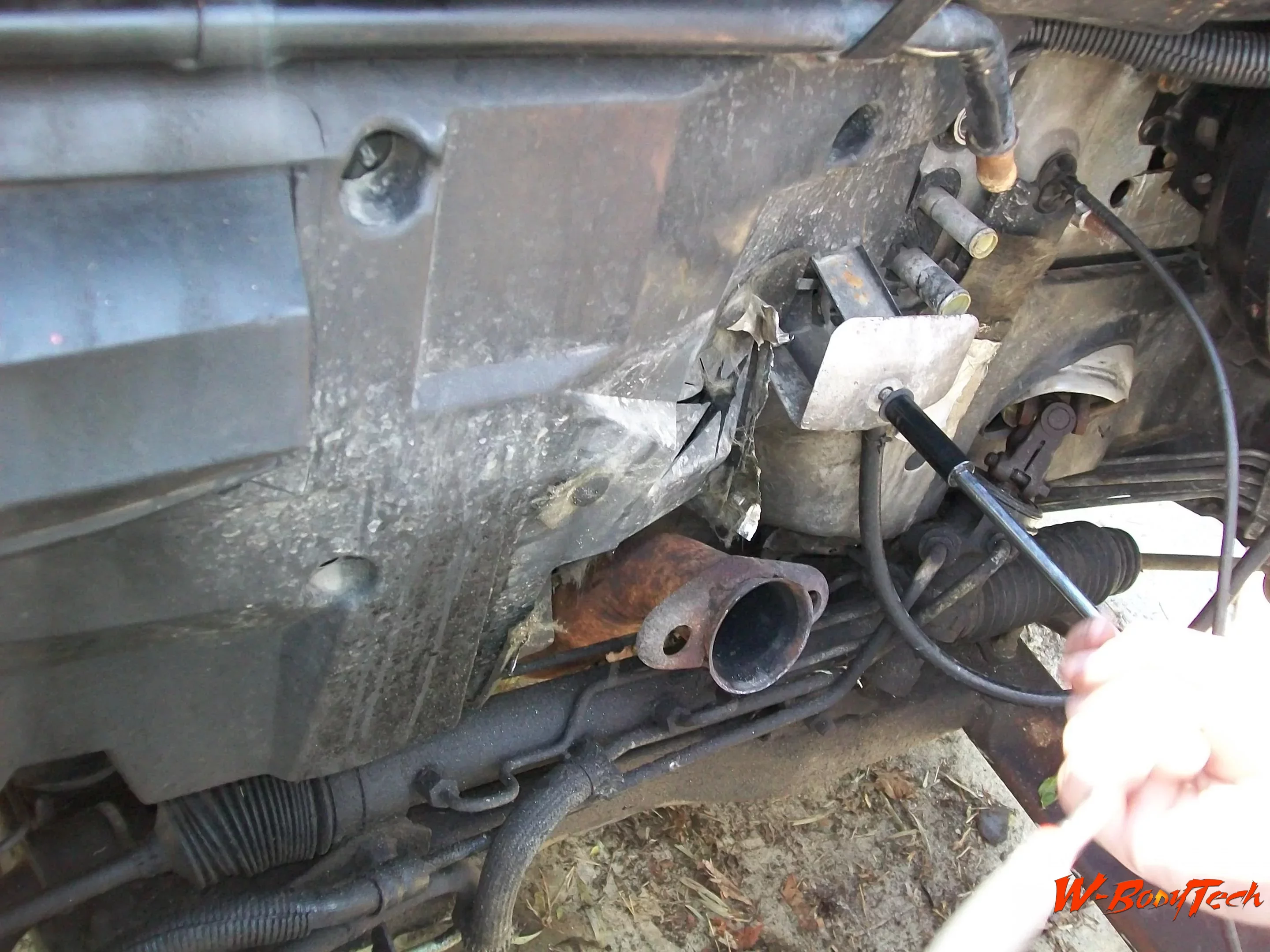 Media 'TGP 5 Speed Swap 2011 142.webp' in album '1990 Pontiac Grand Prix Turbo Manual Tramsmission swap'