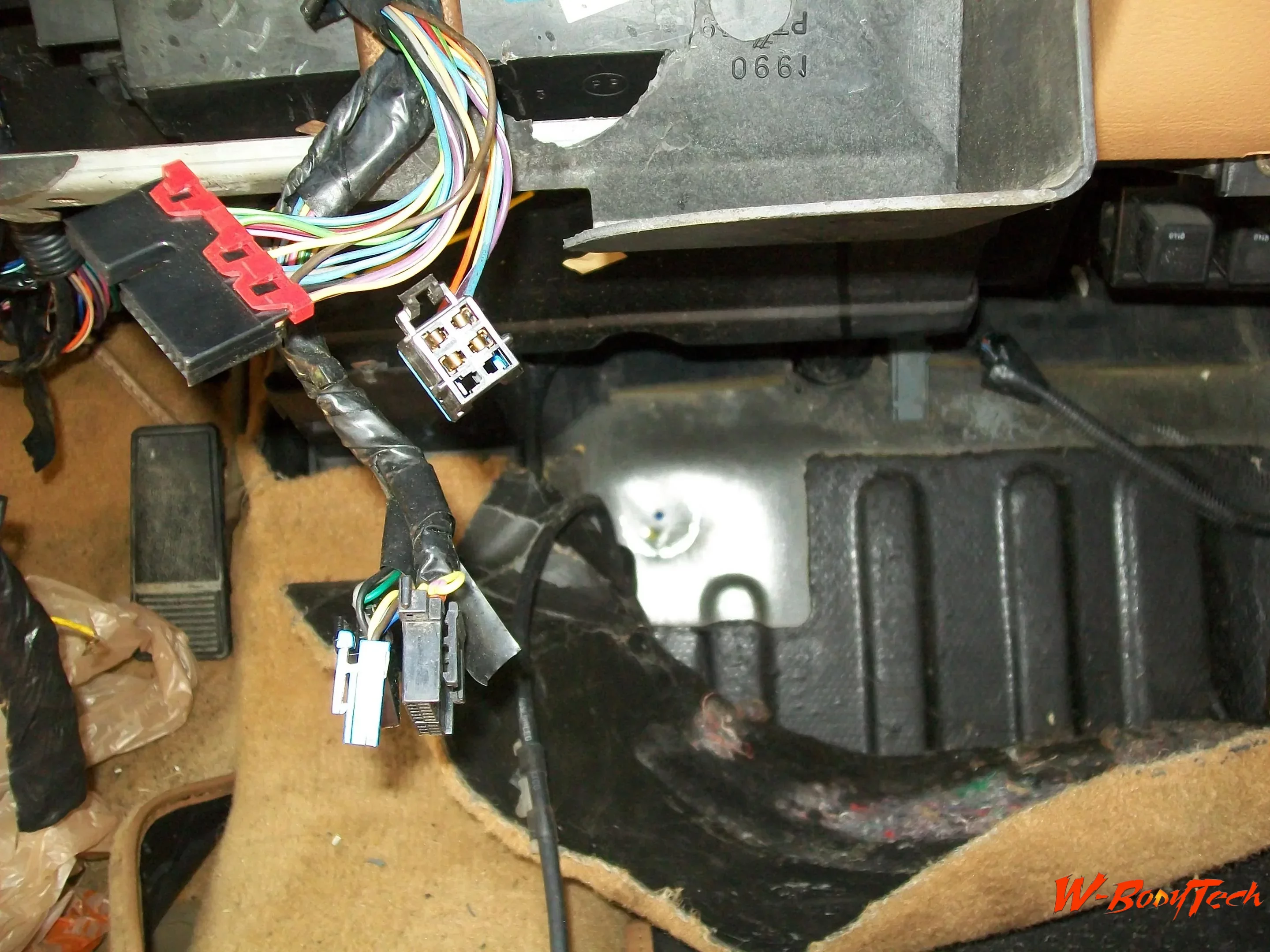 Media 'TGP 5 Speed Swap 2011 151.webp' in album '1990 Pontiac Grand Prix Turbo Manual Tramsmission swap'