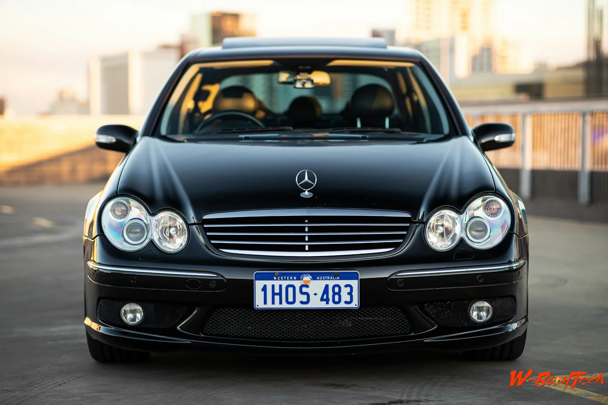 -W209761.webp